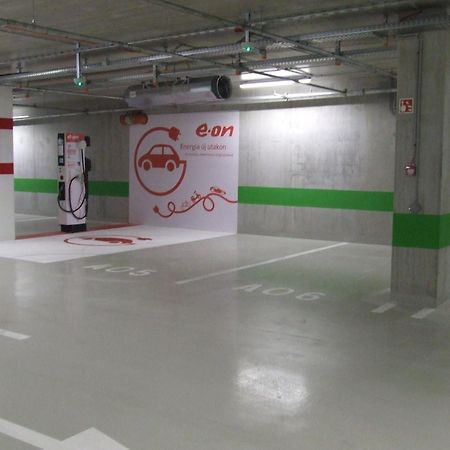 Apartmanhaz Soho Gyor Exterior photo