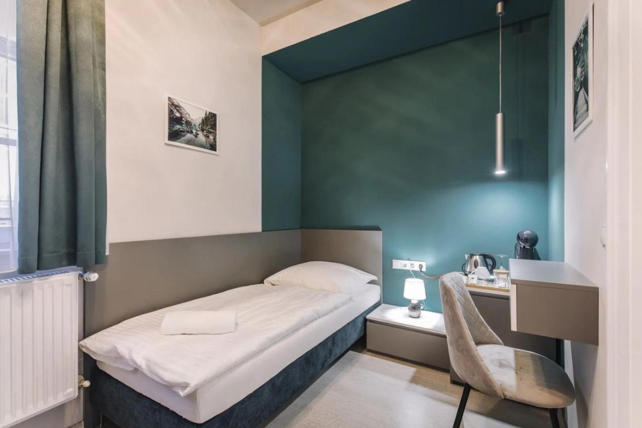 Apartmanhaz Soho Gyor Exterior photo