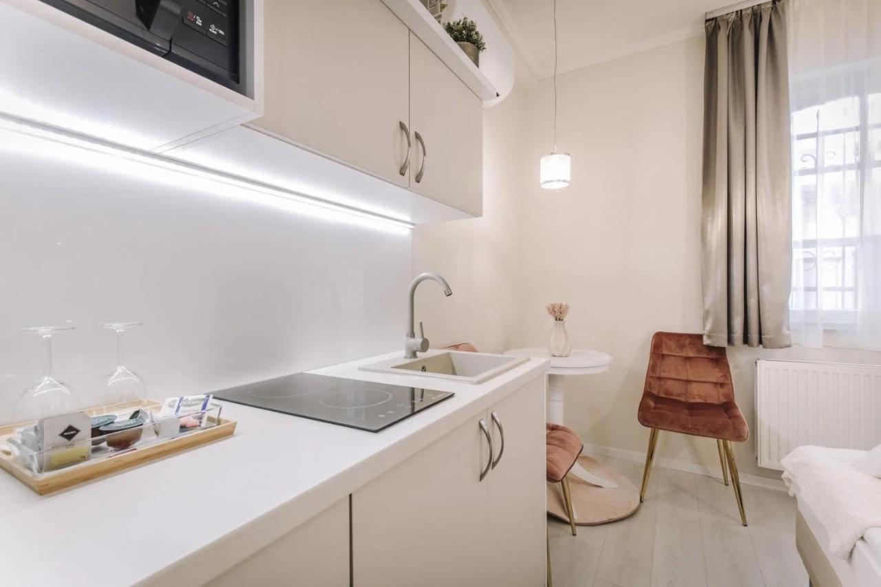 Apartmanhaz Soho Gyor Exterior photo