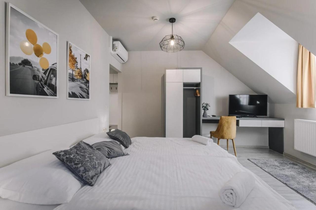 Apartmanhaz Soho Gyor Exterior photo