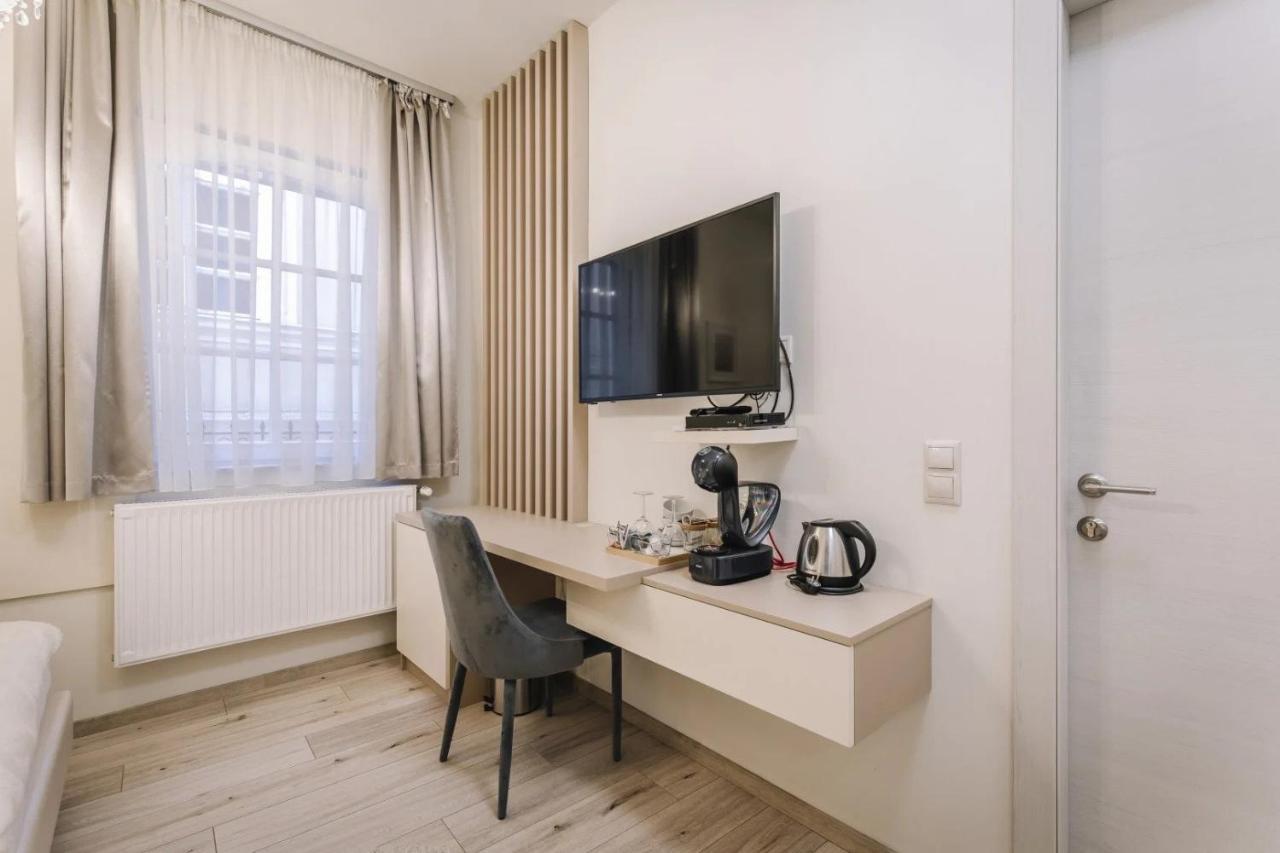 Apartmanhaz Soho Gyor Exterior photo